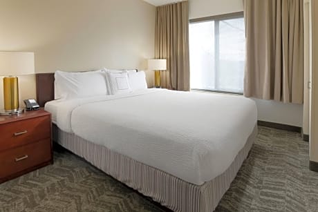 King Suite - Hearing Accessible