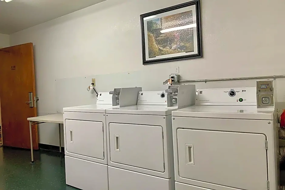 Candlelight Inn Suites Hwy 69 near McAlester