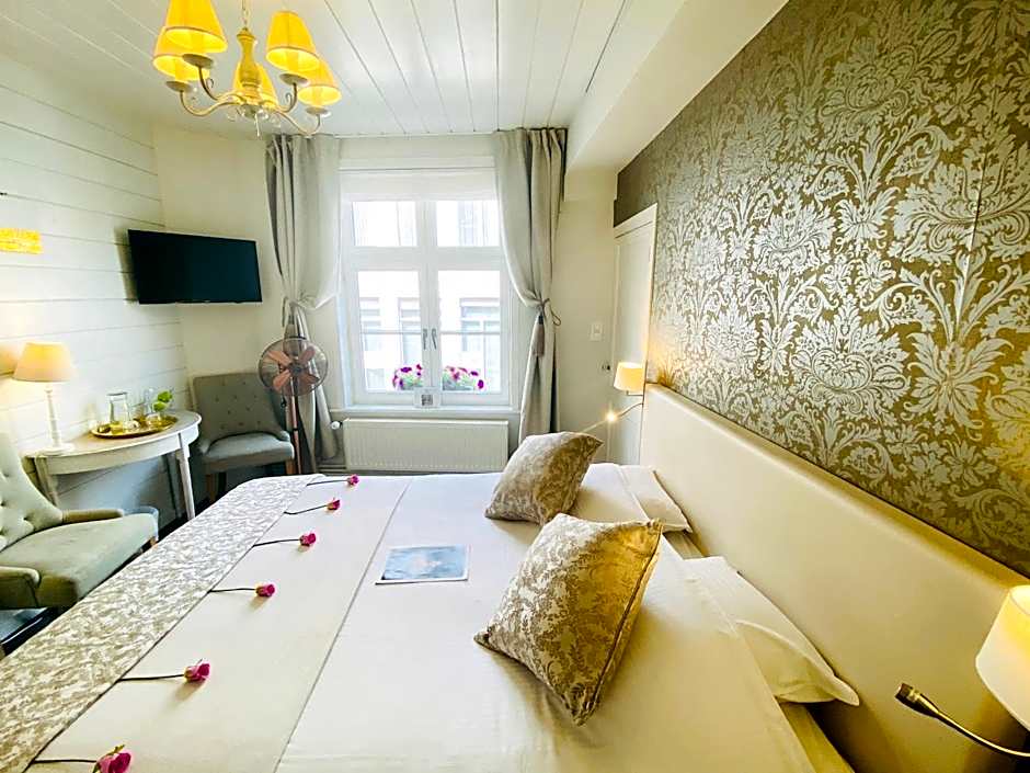 The White Queen B&B
