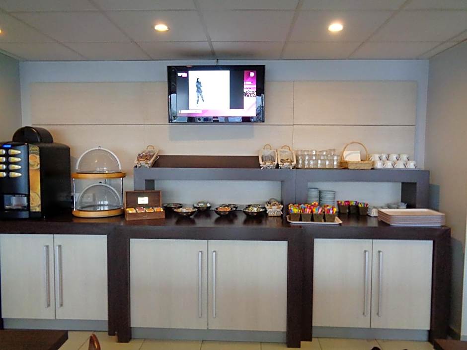 initial by balladins Roissy / Saint-Mard