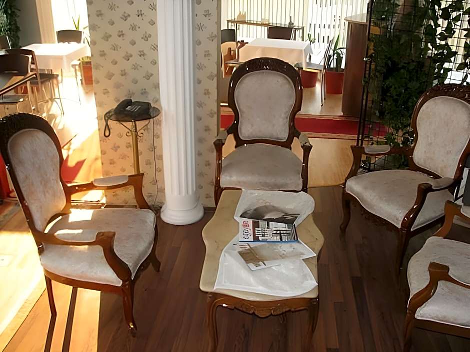Mini Hotel
