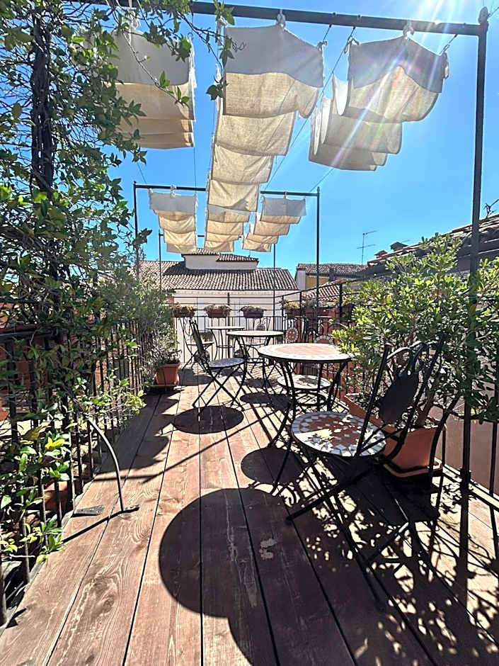 Ca' San Trovaso - 6 Rooms