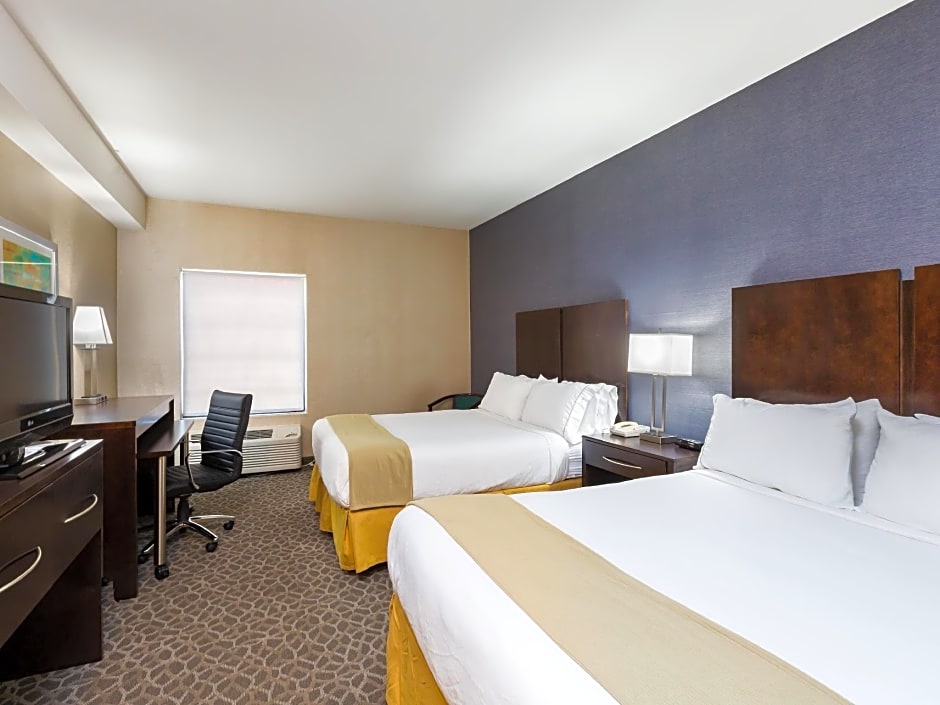 Holiday Inn Express & Suites Burlington - Mount Holly By IHG
