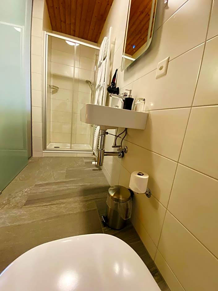 Qi-Lin Hotel Restaurant