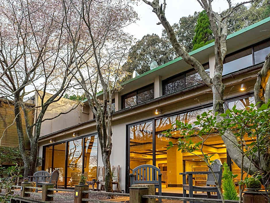 Kirishima Momijidani Seiryuso