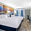 Days Inn by Wyndham Hamilton