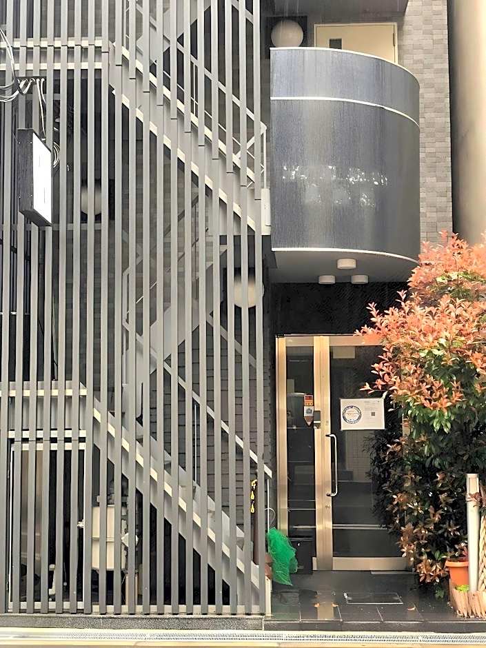 R Hotel The Atelier Shinsaibashi East – Osaka, 