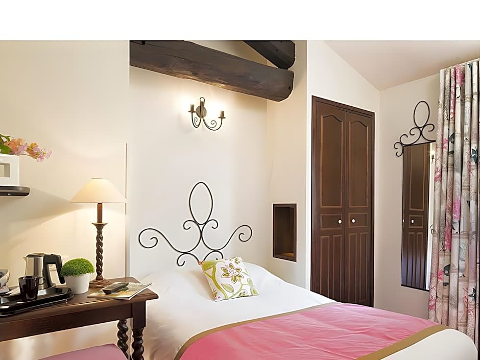 Castex Hotel