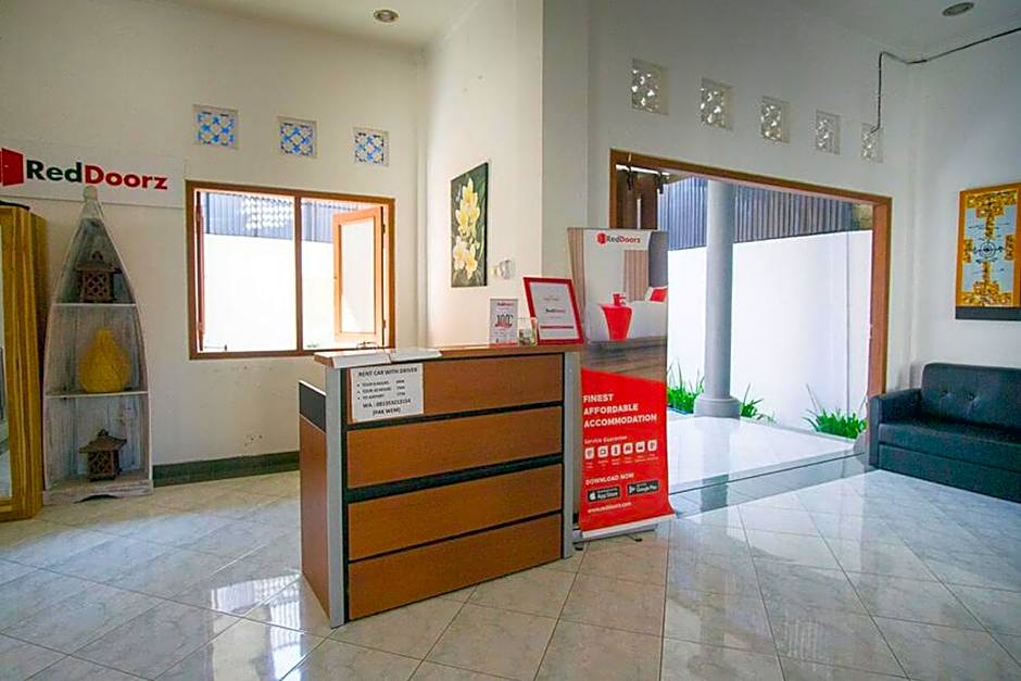 RedDoorz @ Jalan Gatot Subroto Denpasar