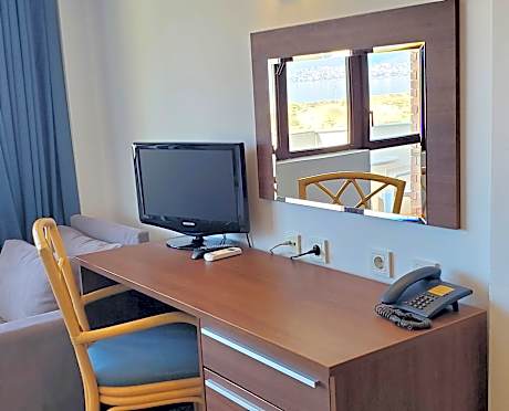 Double Room for Single Use