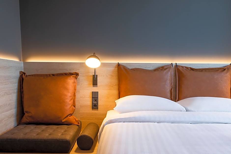 Moxy by Marriott Berlin Ostbahnhof