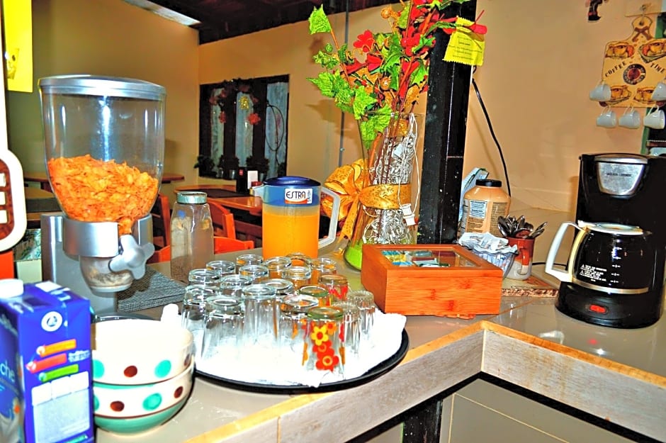 Cabinas El Pueblo - Hostel