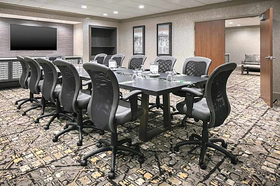 Holiday Inn Hotel & Suites Des Moines-Northwest By IHG