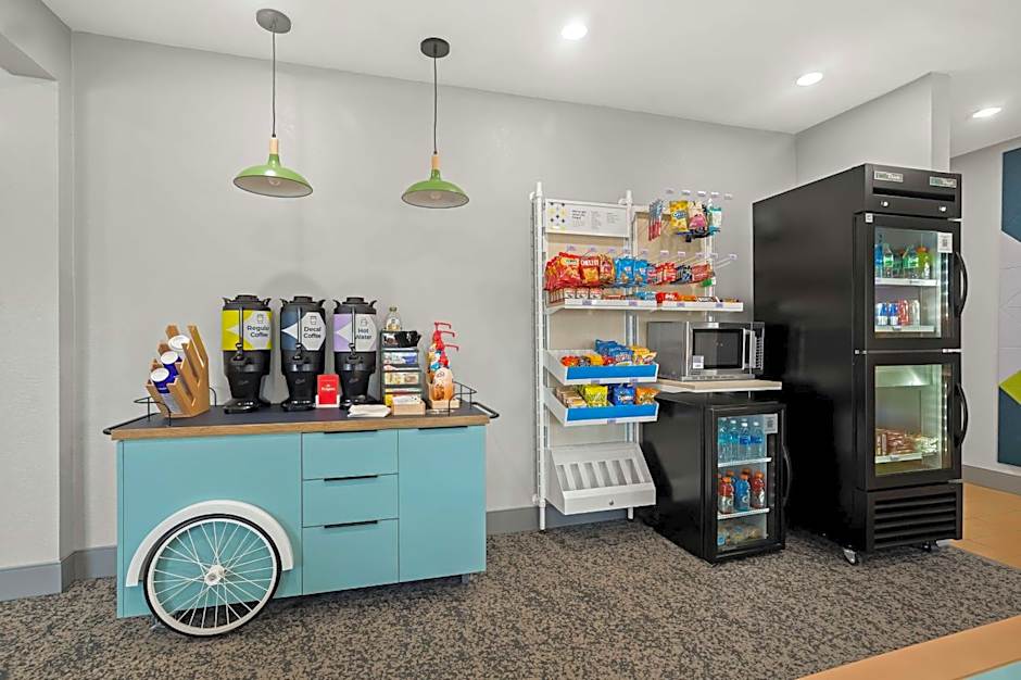 Spark by Hilton Moline Quad Cities