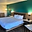 La Quinta Inn & Suites by Wyndham Albuquerque Airport