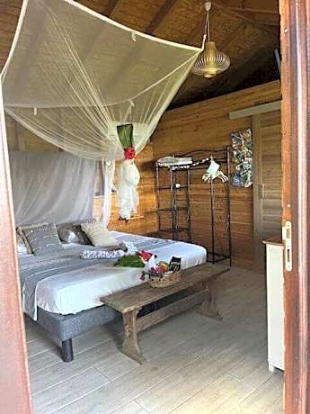 King Room in the heart of a tropical garden