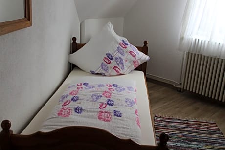 Single Room with Shared Bathroom