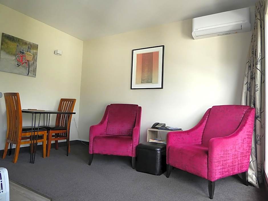 Caples Court Motel & Apartments