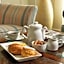 Walter Raleigh Hotel