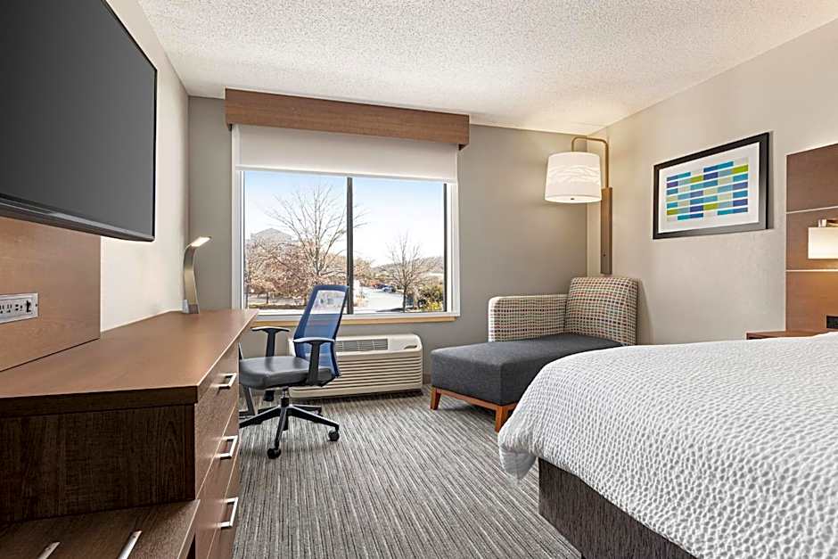 Holiday Inn Express Hotel & Suites Anniston/Oxford By IHG
