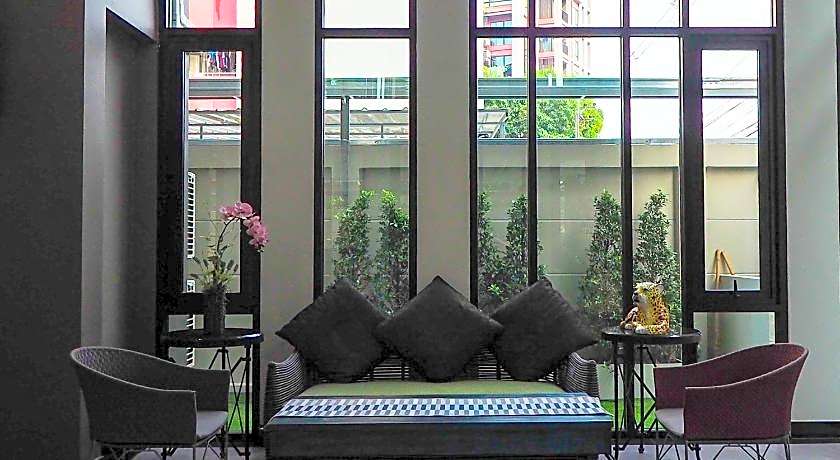 Casa Luxe Hotel and Resident