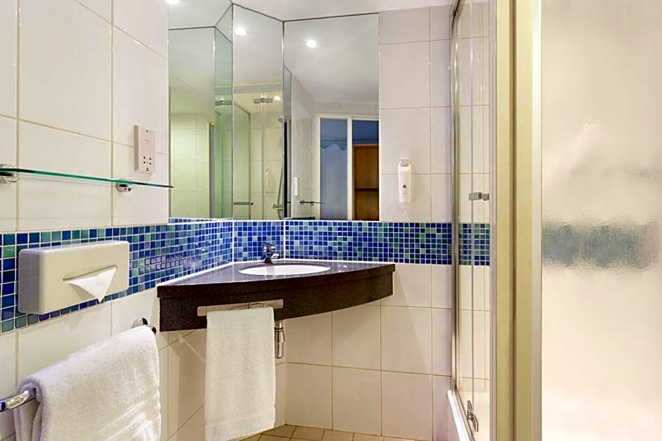 Holiday Inn Express Royal Docks By IHG