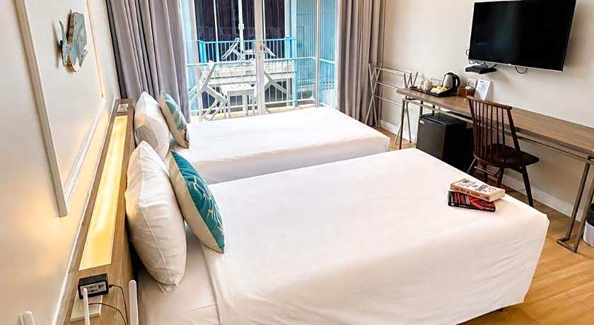Combo Beach Hotel Samui