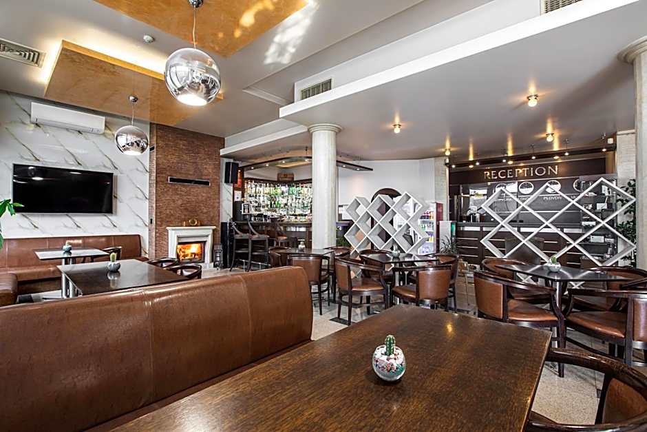 Business Hotel Plovdiv - Central Location