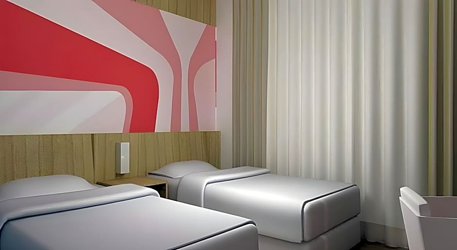 Brits Hotel Puri Indah