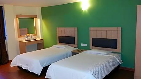 Twin Rooms