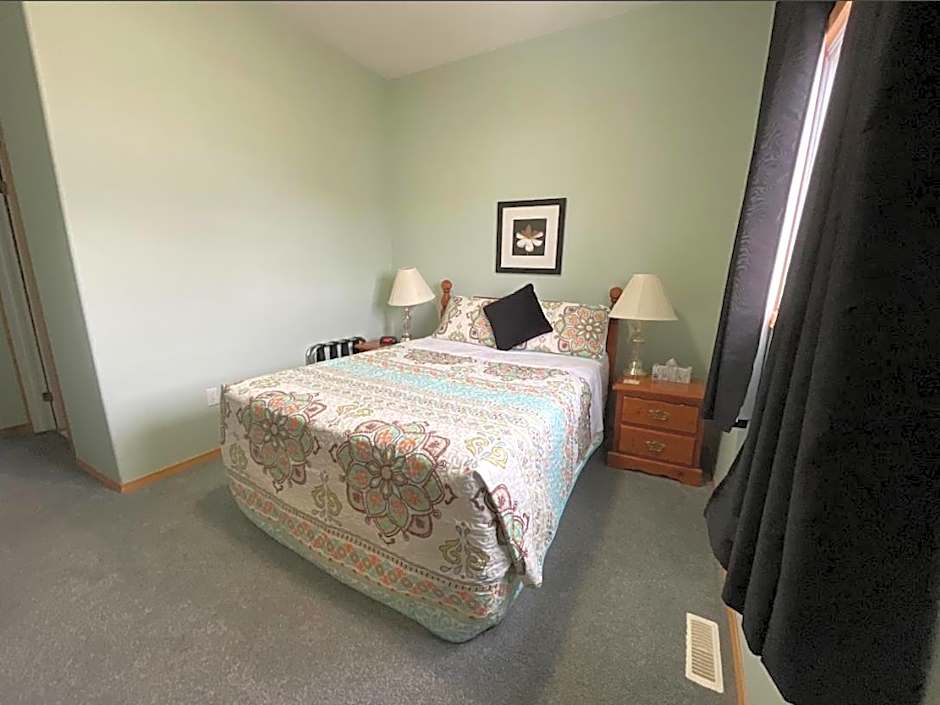 NEWCASTLE COUNTRY INN