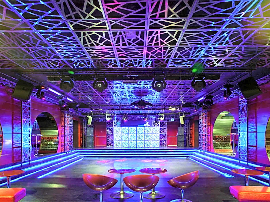 Rixos Sungate Hotel