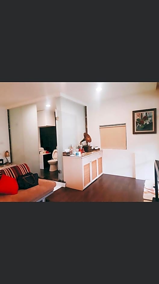 Qinbian B&B