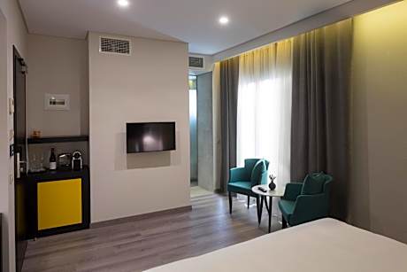 Deluxe Double Room with Balcony