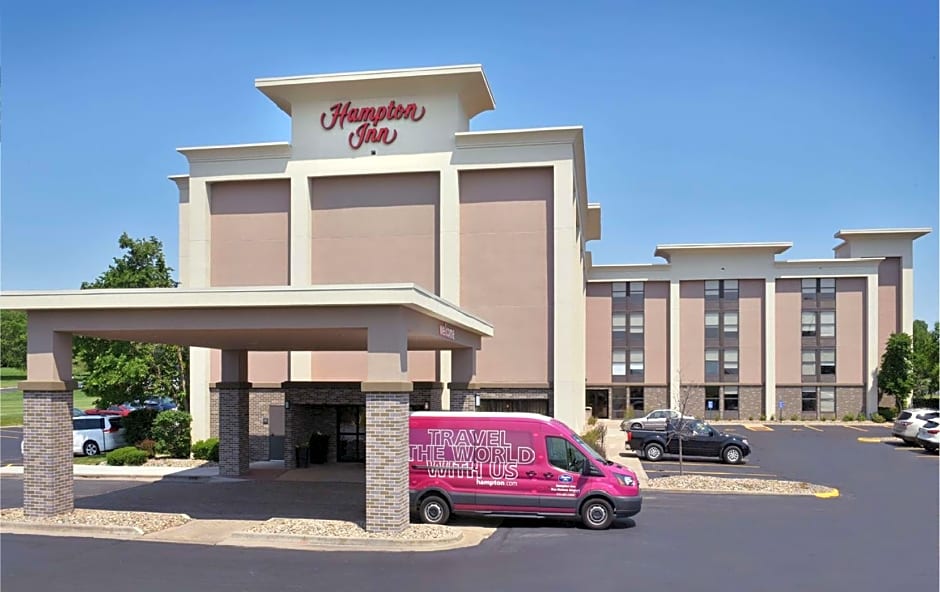 Hampton Inn By Hilton Des Moines Airport