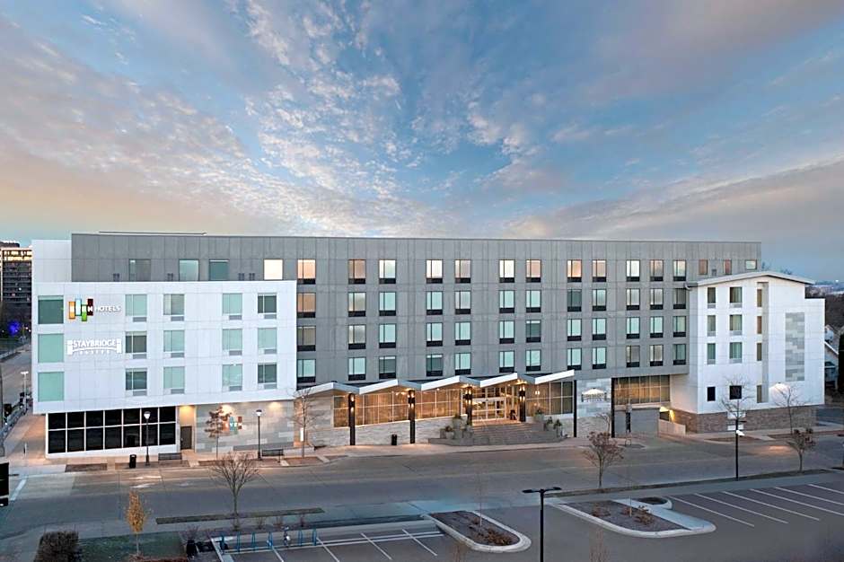 Staybridge Suites Rochester - Mayo Clinic Area By IHG