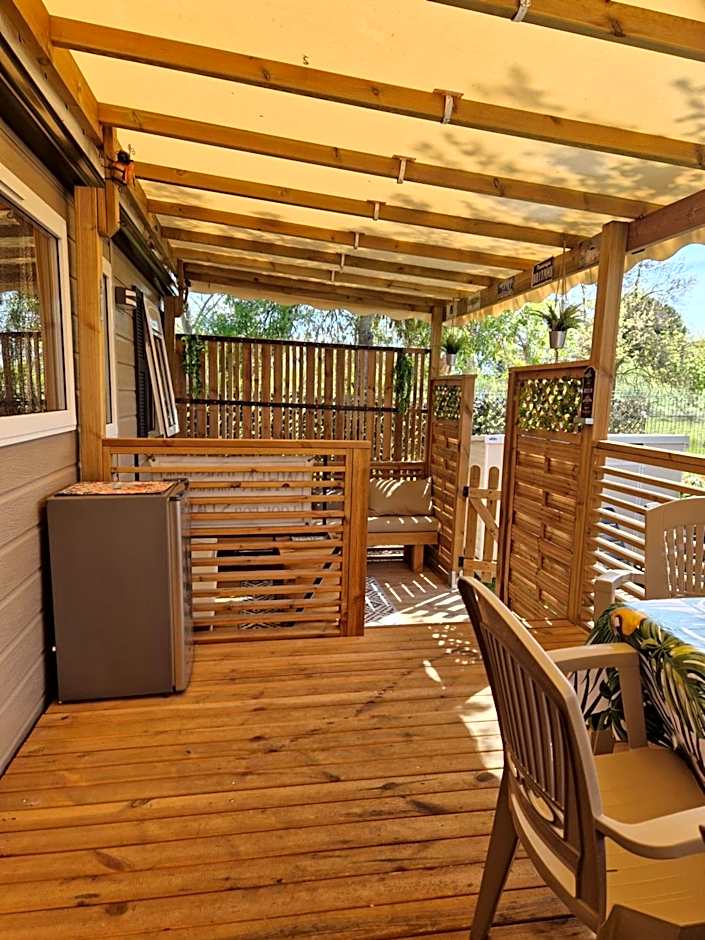 Camping La Carabasse Vias-Plage-T4 Climatisé,Tout confort, Emplacement calme !