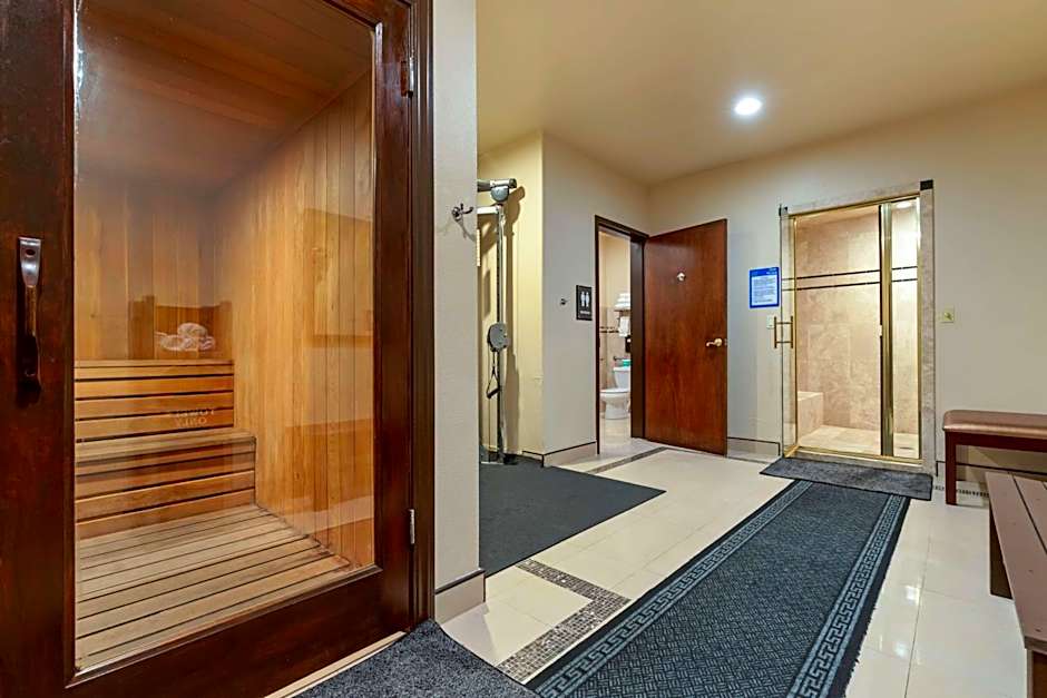 Best Western Plus Brookside Inn