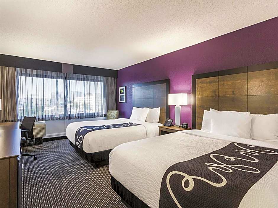 La Quinta Inn & Suites by Wyndham Virginia Beach