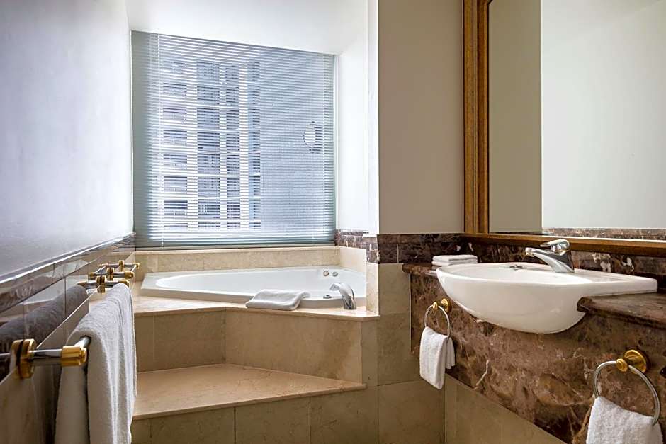 Mantra Legends Hotel