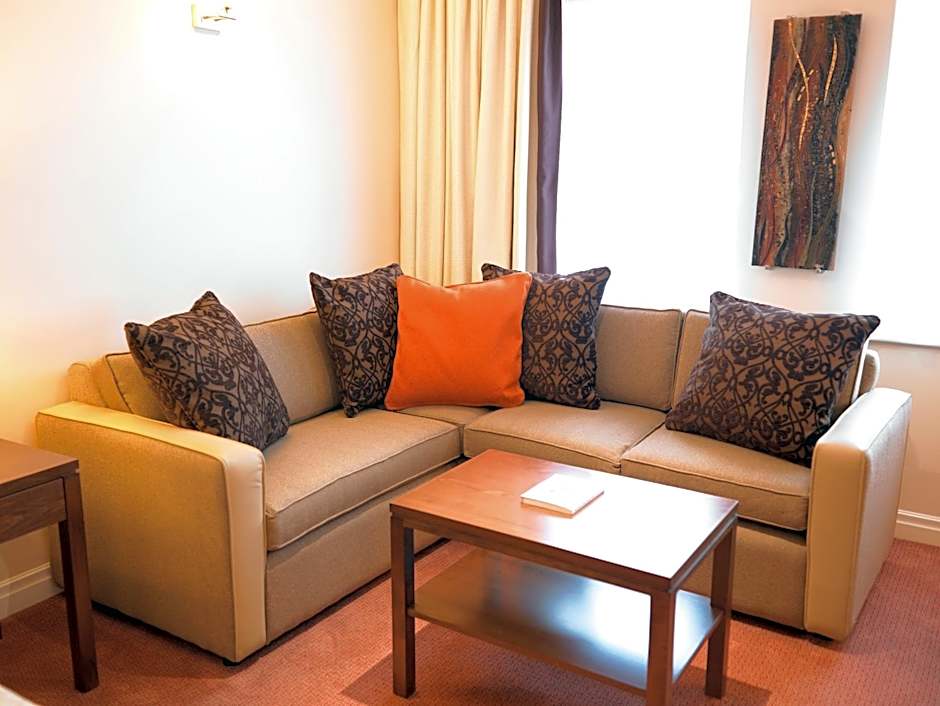 Best Western Plus Milford Hotel