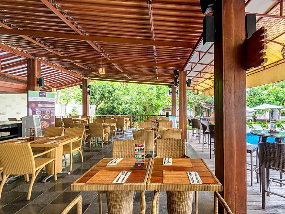 Grand Whiz Hotel Nusa Dua Bali