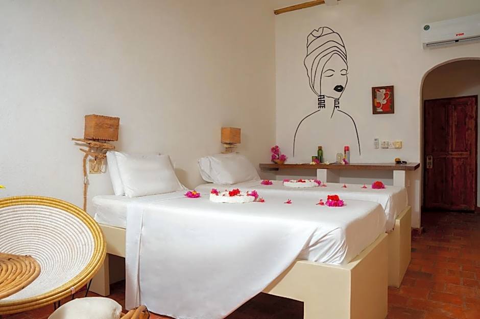 Basecamp Mafía Island