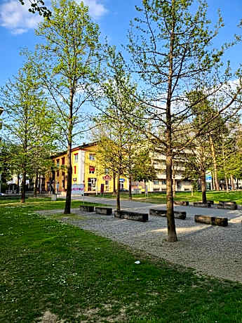 GuestHouse University by LR - self check in