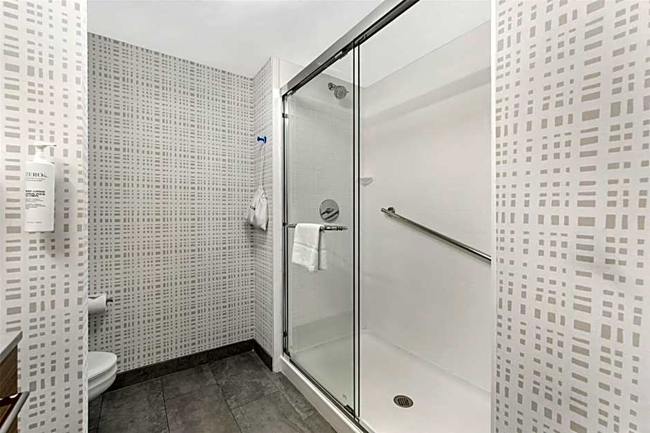 Hampton Inn & Suites Pittsburgh-Meadow Lands