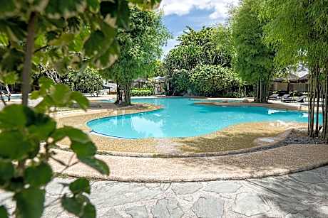 Almont Inland Resort