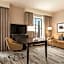 Hampton Inn By Hilton and Suites Roanoke-Downtown, VA