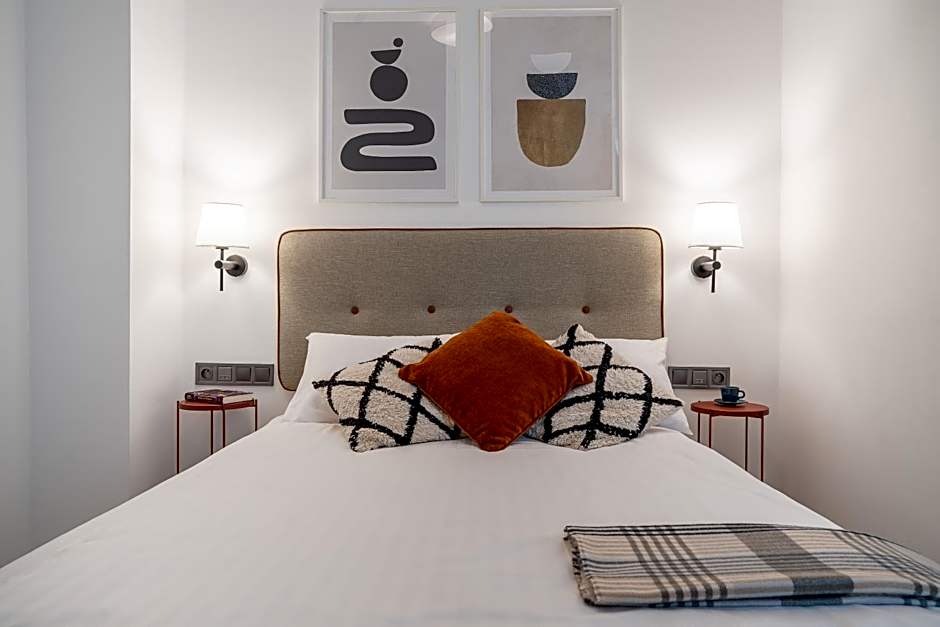 H11 Aparthotel