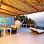 Days At Sea Beach Lodge