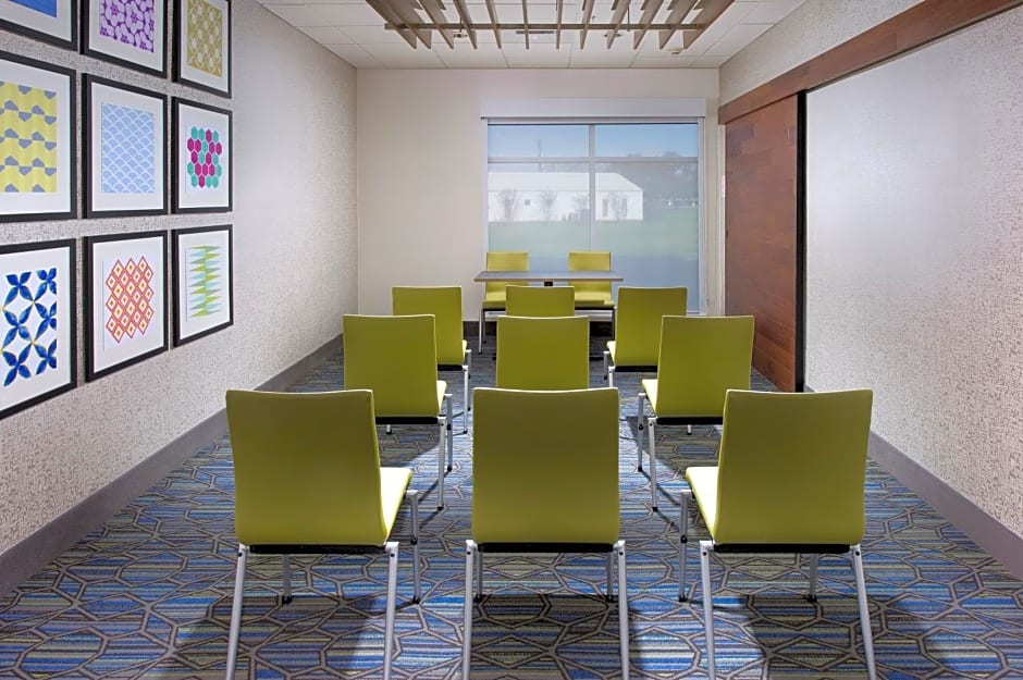 Holiday Inn Express & Suites New Braunfels By IHG